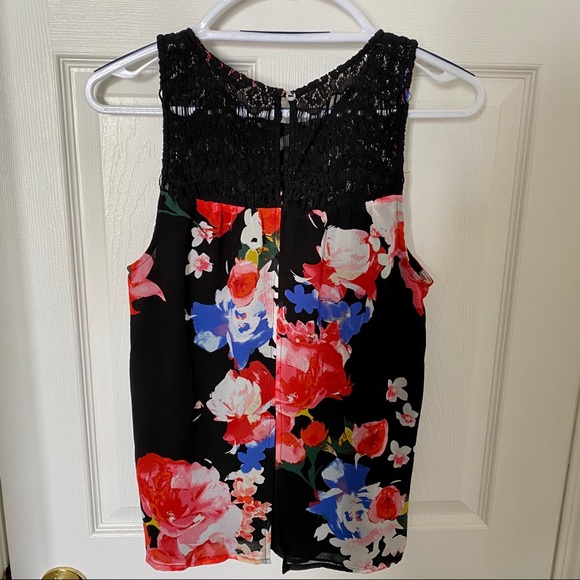 Guess Top - Picture 4 of 8